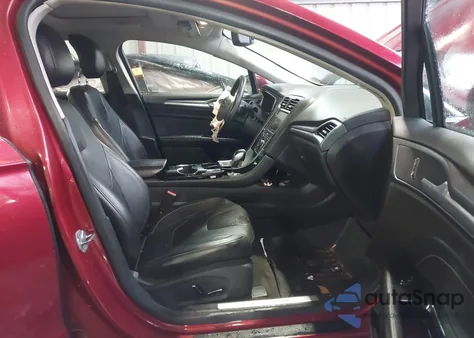 2014 Ford Fusion Titanium z USA, uszkodzony, nr VIN 3FA6P0D94ER219698